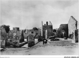 AFQP10-87-0876 - ORADOUR-SUR-GLANE - Détruit Le 10 Juin 1944 - Place Du Champ De Foire  - Oradour Sur Glane
