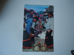 NEPAL    POSTCARDS WOMENS IN POPULAR  MARKET   FOR MORE PURCHASES 10% DISCOUNT - Népal