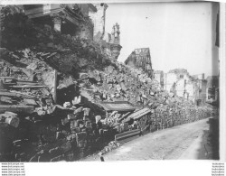 VILLAGE EN RUINES AVEC 1 PANCARTE MAONE PEUT ETRE ITALIE PREMIERE GUERRE WW1 PHOTO ORIGINALE ARGENTIQUE 18 X 13 CM - Guerre, Militaire