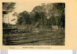 MOYENNE SANGHA UN CAMPEMENT A LIDJOMBO  EDITION  J.D.L.N. JOSEPH DUHAUT - Congo Français