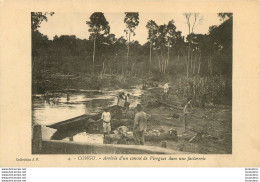 CONGO ARRIVEE D'UN CONVOI DE PIROGUES DANS UNE FACTORERIE  COLLECTION J.F. - Französisch-Kongo