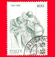 VATICANO - Usato - 1982 - 4º Centenario Della Riforma Del Calendario Gregoriano - Monumento A Gregorio XIII - 200 L. - Usados