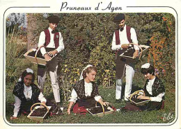 Folklore - Costumes - Lou Foular De Bilonebo - Nos Danseurs Et Danseuses Avec Les Célèbres Pruneaux D'Agen - CPM - Voir  - Trachten