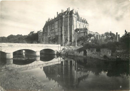 28 - Chateaudun - Le Château - Face Nord - Mention Photographie Véritable - CPSM Grand Format - Etat Pli Visible - Voir  - Chateaudun