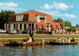 73884952 Giethoorn NL Bondscafe Restaurant Hollands Venetie Hochzeits Bootsparti - Autres & Non Classés