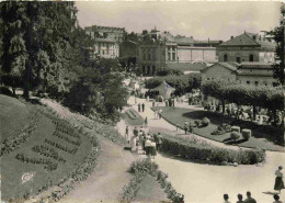 63 - Chatelguyon - Parc Thermal - Animée - Mention Photographie Véritable - Carte Dentelée - CPSM Grand Format - Voir Sc - Châtel-Guyon