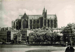 57 - Metz - La Cathédrale Vu De La Place De La Comédie - Carte Dentelée - CPSM Grand Format - Carte Neuve - Voir Scans R - Metz