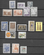 GRECE LOT DE TIMBRES NEUFS  GOMME INTACTE AU DOS SUR PRESQUE TOUS TBE COTE 63 EUROS - Sammlungen