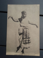 Cpa COLOMBO - Danseuse Indigène - Native Dancing Girl. 1921 - Sri Lanka (Ceylon)