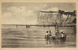 MERS LES BAINS - UN COIN DE LA PLAGE ET LA GRANDE FALAISE - Mers Les Bains