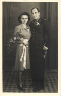 Annonymous Persons Souvenir Photo Social History Portraits & Scenes Elegant Couple Military Uniform Officer - Fotografia