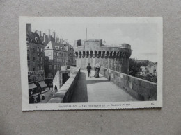 Saint Malo Les Remparts Et La Grande Porte 31 LL - Saint Malo