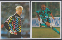 MALDIVES 1998 FOOTBALL WORLD CUP 3 S/SHEETS 3 SHEETLETS AND 6 STAMPS - 1998 – Frankrijk