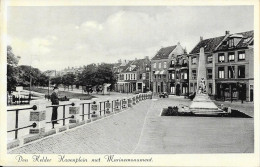 Den Helder Havenplein Met Marine Monument Gelopen - Den Helder