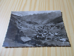 La Clusaz (74).Vue Générale Et La Chaîne Des Aravis. - La Clusaz