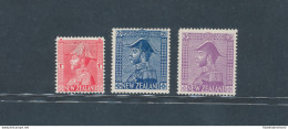 1926-34 NEW ZEALAND, Stanley Gibbons N. 466/468  Set Of 3  MLH* - Autres & Non Classés