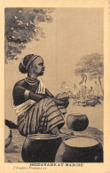 24-5098 : SOUDANAISE AU MARCHE - Sudan