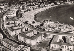 ROYAN - VUE AERIENNE DU FRONT DE MER ET LA PLAGE - Royan