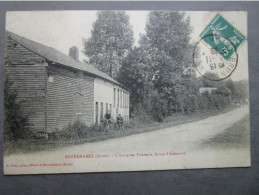 CPA 02 Aisne BRUNEHAMEL Prés Rozoy Sur Serre -  L'Ancienne Tannerie , Route D'Aubenton , Cyclistes  Timbrée 1910 - Altri & Non Classificati