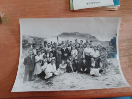 155 // PHOTO ANCIENNE 24 X 18 CMS / PHOTO DE FAMILLE - Personnes Anonymes