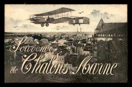 51 - CHALONS-SUR-MARNE - SOUVENIR - AVION SURVOLANT LA VILLE - Châlons-sur-Marne