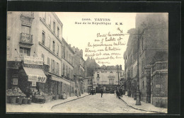 CPA Vanves, Rue De La Republique  - Vanves