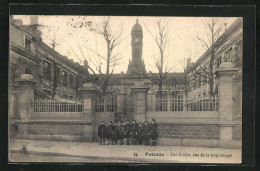 CPA Puteaux, Les Ecoles, Rue De La Republique  - Puteaux