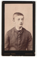 Fotografie Gustav Habel, Hamburg, Portrait Knabe Im Anzug  - Personnes Anonymes