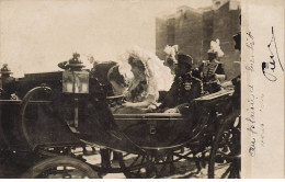 ESPAGNE #AS31517 MADRID ROI ESPAGNE EN CALECHE ATTELAGE CARTE PHOTO 1906 - Madrid