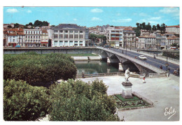 SAINTES Le Pont Sur La Charente Vers Centre Ville (carte Photo Animée) - Saintes