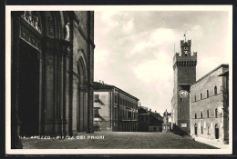 Cartolina Arezzo, Piazza Dei Priori  - Arezzo