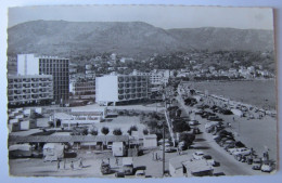 FRANCE - VAR - LE LAVANDOU - Vue Générale Et La Plage - 1964 - Le Lavandou