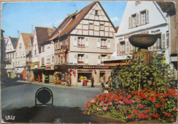 FRANCE HAGUENAU BAS RHIN PLACE DE LA REPUBLIQUE CARD POSTKAART POSTCARD CARTE POSTALE POSTKARTE CARTOLINA ANSICHTSKARTE - Arques