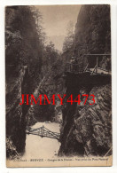 CPA - SERVOZ En 1930 - Gorges De La Diosaz - Vue Prise Du Pont Naturel ( Canton Chamonix Mont-Blanc ) N° 8003 - Jallien - Chamonix-Mont-Blanc