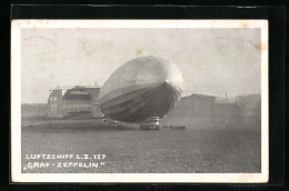 AK Luftschiff L.Z. 127 Graf Zeppelin Am Boden  - Dirigeables