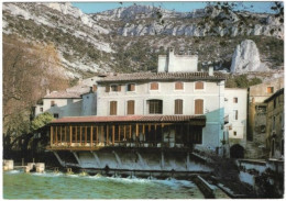 84. Gf. FONTAINE DE VAUCLUSE. Hostellerie Du Château - Otros & Sin Clasificación