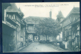 Cpa Du 18 Aubigny Sur Nère -- Vue Cour Vieille Maison , Rue Du Bourg Coutant   STEP188 - Aubigny Sur Nere