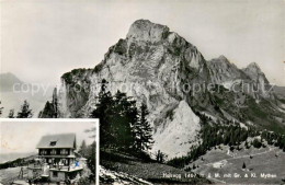 13708691 Holzegg SZ Berghaus Mit Grosse Und Kleine Mythen Alpen  - Autres & Non Classés