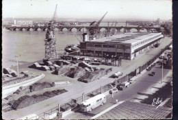 Bordeaux,vue Caserne De Pompiers,quais,pont De Pierre,bus - Bordeaux