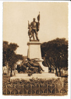 CPSM Dentelée 10.5 X 15 Guinée CONAKRY  Statue Du Gouverneur Ballay - Guinee