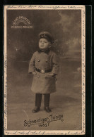 AK Schneidiger Deutscher Junge In Uniform Mit Mütze  - Guerra 1914-18