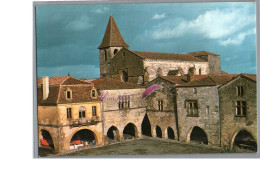 MONPAZIER 24 - La Bastide La Place Et L'Eglise Et Les Cornieres  Carte Vierge  - Other & Unclassified