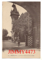 CPA - STRASBOURG - La Garde à L'entrée Du Pont De Kehl ( Bien Animée ) N° 654 - Edit. Ch. BERGERET - Strasbourg