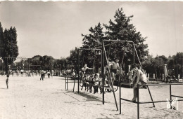 NEUILLY SUR MARNE : LES JEUX DE LA PLAGE - Neuilly Sur Marne