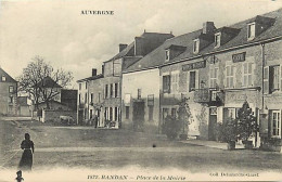 -puy De Dôme -ref-B1004- Randan - Place De La Mairie - Hôtel Dubset - Café Glacier -  Hôtels - Cafés - - Otros & Sin Clasificación