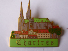 BIG Pins CATHEDRALE DE CHARTRES TBQ 5 X 4,5 Cm - Städte