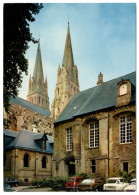 CPSM GF 14 - BAYEUX (Calvados) - 9. Du Musée De L'Hôtel De Ville Percée Sur Les Flèches De La Cathédrale Notre-Dame - Bayeux