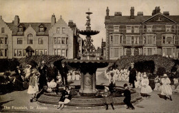 LANCS - ST ANNES - THE FOUNTAIN - ANIMATED   La4421 - Autres & Non Classés