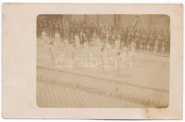 Brasov 1926 - Parade Of The Saxon Girls' School, Romanian Soldiers - Rumania