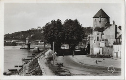 NEVERS - La Tour Goguin Et Le Quai De Loire - Nevers